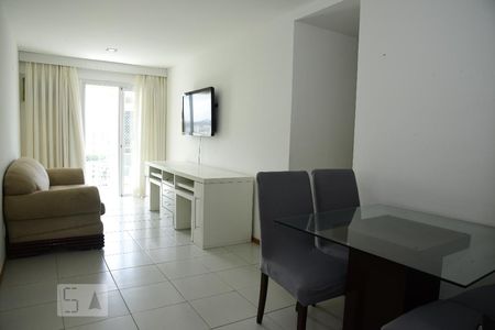 Sala de casa de condomínio à venda com 3 quartos, 115m² em Barra da Tijuca, Rio de Janeiro
