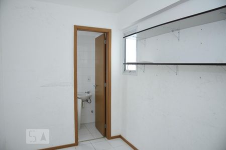 Casa de condomínio à venda com 115m², 3 quartos e 2 vagasQuarto de Serviço
