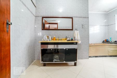 Casa à venda com 250m², 3 quartos e 4 vagas Casa à venda com 250m², 3 quartos e 4 vagasBanheiro da Suíte 2