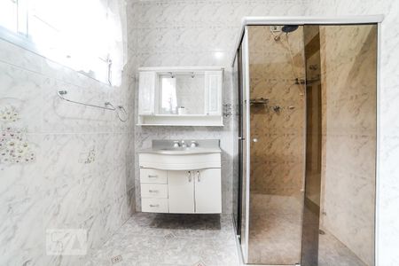 Casa à venda com 250m², 3 quartos e 4 vagas Casa à venda com 250m², 3 quartos e 4 vagasBanheiro