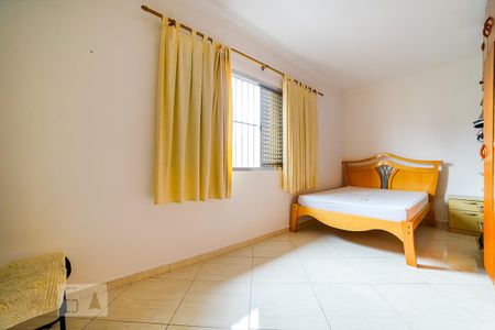 Casa à venda com 250m², 3 quartos e 4 vagas Casa à venda com 250m², 3 quartos e 4 vagasQuarto 3