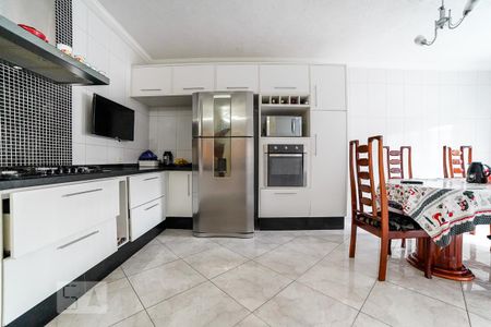 Casa à venda com 250m², 3 quartos e 4 vagas Casa à venda com 250m², 3 quartos e 4 vagasCozinha