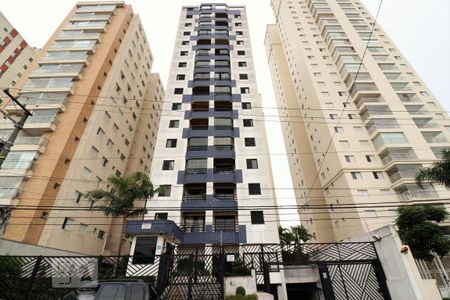 Apartamento para alugar com 60m², 2 quartos e 2 vagasFachada