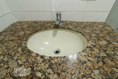 Apartamento para alugar com 60m², 2 quartos e 2 vagasBanheiro 2