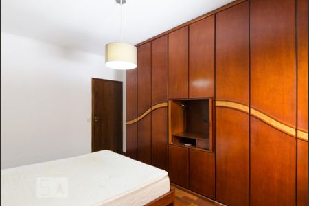 Quarto 1 de casa para alugar com 2 quartos, 131m² em Paulicéia, São Bernardo do Campo