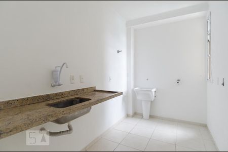 Apartamento à venda com 56m², 2 quartos e 1 vagaCozinha e área de serviço