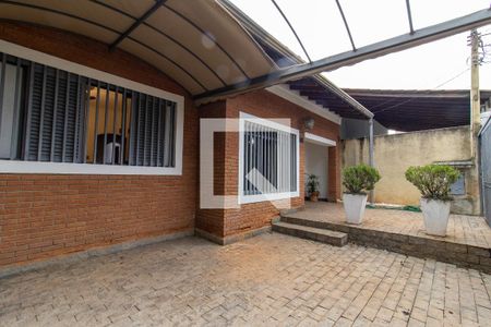Casa à venda com 291m², 5 quartos e 2 vagas Casa à venda com 291m², 5 quartos e 2 vagasÁrea comum