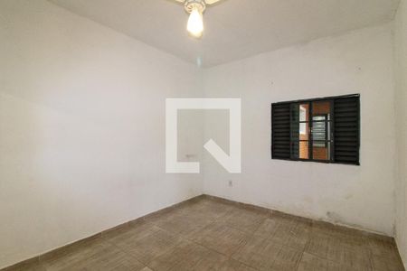 Casa à venda com 291m², 5 quartos e 2 vagas Casa à venda com 291m², 5 quartos e 2 vagasQuarto 2