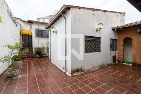 Casa à venda com 291m², 5 quartos e 2 vagas Casa à venda com 291m², 5 quartos e 2 vagasÁrea comum