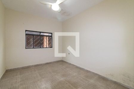 Casa à venda com 291m², 5 quartos e 2 vagas Casa à venda com 291m², 5 quartos e 2 vagasQuarto 3