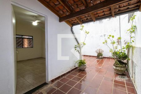 Casa à venda com 291m², 5 quartos e 2 vagas Casa à venda com 291m², 5 quartos e 2 vagasGaragem