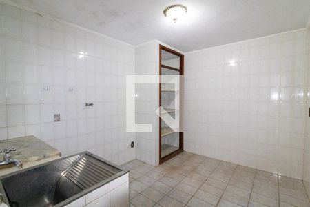 Casa à venda com 291m², 5 quartos e 2 vagas Casa à venda com 291m², 5 quartos e 2 vagasCozinha