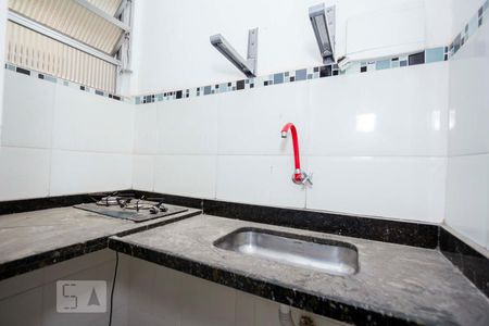 Cozinha de kitnet/studio para alugar com 1 quarto, 28m² em Botafogo, Rio de Janeiro