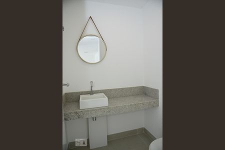 Lavabo de apartamento para alugar com 1 quarto, 65m² em Barra da Tijuca, Rio de Janeiro