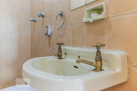 Apartamento à venda com 133m², 2 quartos e 1 vagaBanheiro 2 - Pia