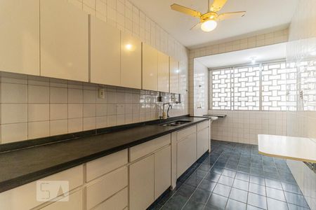 Apartamento à venda com 133m², 2 quartos e 1 vagaCozinha