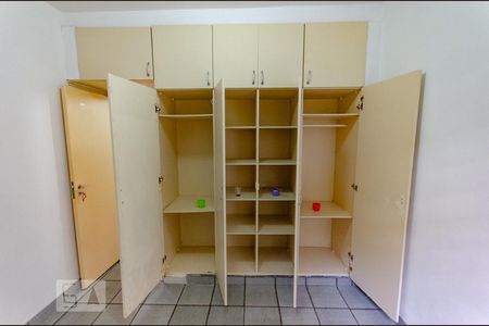 Apartamento à venda com 90m², 3 quartos e 1 vaga Apartamento à venda com 90m², 3 quartos e 1 vagaQuarto 2 - Armários