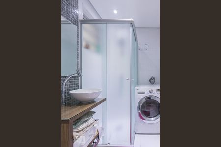 Banheiro de apartamento para alugar com 1 quarto, 35m² em Barra Funda, São Paulo