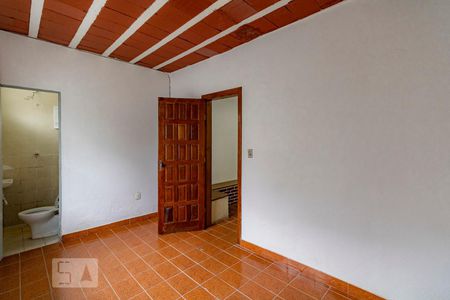 suíte  de casa para alugar com 7 quartos, 400m² em Sagrada Família, Belo Horizonte