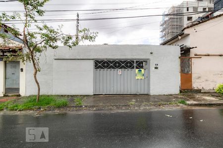 Casa para alugar com 400m², 7 quartos e 1 vagaFachada