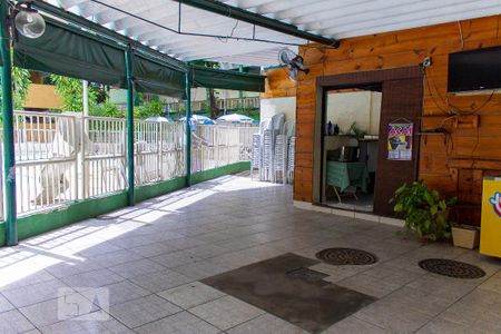 Apartamento à venda com 52m², 1 quarto e 1 vaga Apartamento à venda com 52m², 1 quarto e 1 vagaÁrea comum - Piscina