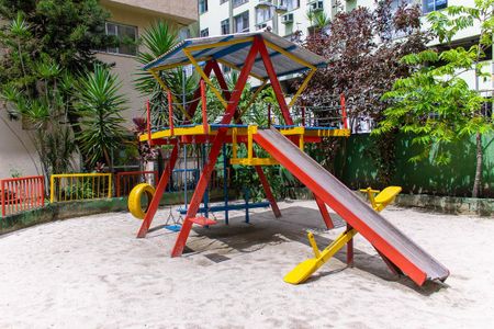 Apartamento à venda com 52m², 1 quarto e 1 vaga Apartamento à venda com 52m², 1 quarto e 1 vagaÁrea Comum - Playground