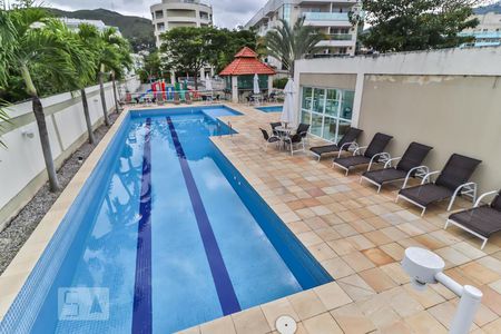 Apartamento à venda com 70m², 2 quartos e 1 vagaÁrea Comum - Piscina