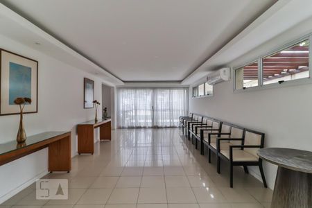 Apartamento à venda com 70m², 2 quartos e 1 vagaSalão de Festas