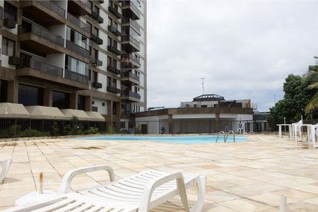 Apartamento para alugar com 65m², 1 quarto e 1 vagaPiscina
