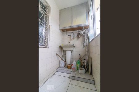 Apartamento à venda com 70m², 3 quartos e 1 vagaÁrea de serviço