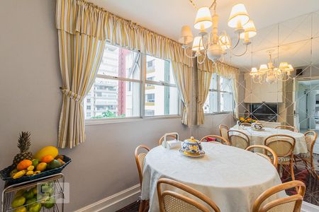 Apartamento à venda com 500m², 5 quartos e 3 vagasCopa