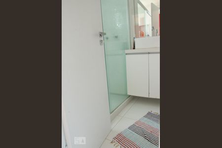 Apartamento à venda com 105m², 3 quartos e 2 vagasBanheiro do Suíte 01