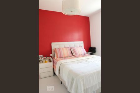 Apartamento à venda com 105m², 3 quartos e 2 vagasQuarto Suíte 01