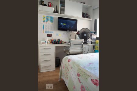 Apartamento à venda com 105m², 3 quartos e 2 vagasQuarto 02