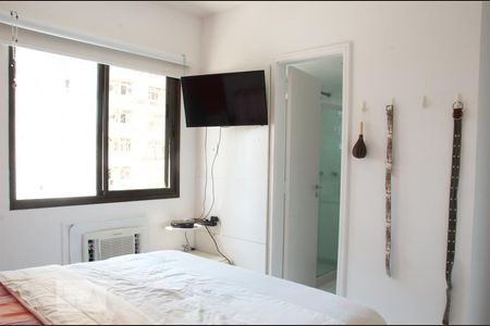 Apartamento à venda com 105m², 3 quartos e 2 vagasQuarto Suíte 01