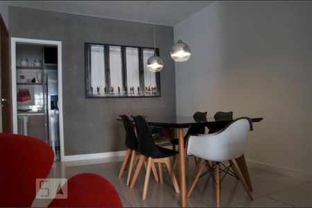 Apartamento à venda com 105m², 3 quartos e 2 vagasSala