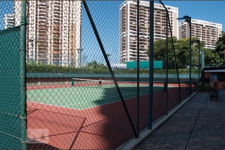 Apartamento à venda com 105m², 3 quartos e 2 vagasÁrea comum -  Quadra de Tênis