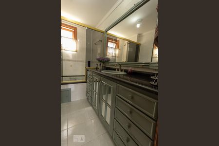 Apartamento à venda com 248m², 3 quartos e 2 vagas Apartamento à venda com 248m², 3 quartos e 2 vagasbanheiro do quarto 1 - suíte