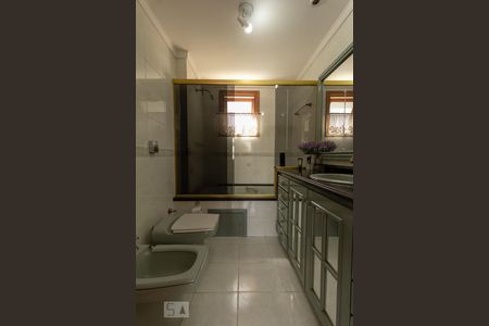 Apartamento à venda com 248m², 3 quartos e 2 vagas Apartamento à venda com 248m², 3 quartos e 2 vagasbanheiro do quarto 1 - suíte