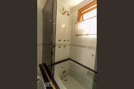 Apartamento à venda com 248m², 3 quartos e 2 vagas Apartamento à venda com 248m², 3 quartos e 2 vagasbanheiro do quarto 1 - suíte