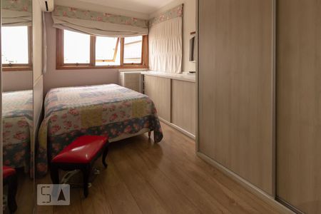 Apartamento à venda com 248m², 3 quartos e 2 vagas Apartamento à venda com 248m², 3 quartos e 2 vagasQuarto 3 - Suíte