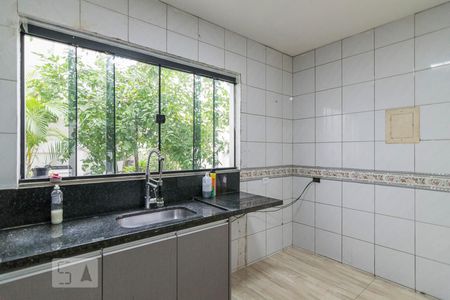 Casa à venda com 250m², 3 quartos e 4 vagas Casa à venda com 250m², 3 quartos e 4 vagasCozinha