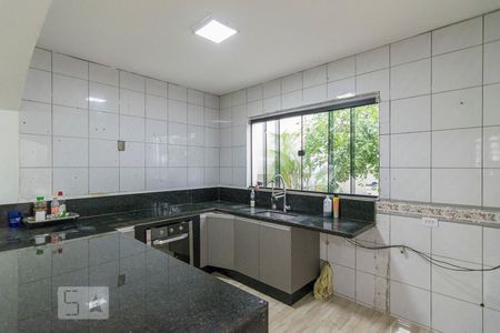 Casa à venda com 250m², 3 quartos e 4 vagas Casa à venda com 250m², 3 quartos e 4 vagasCozinha