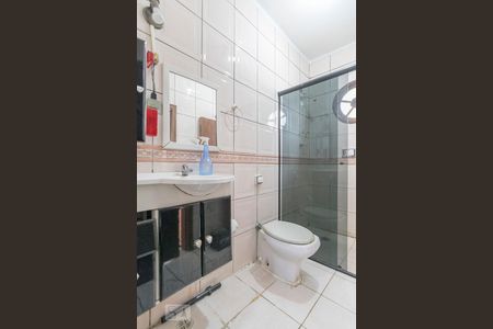 Casa à venda com 250m², 3 quartos e 4 vagas Casa à venda com 250m², 3 quartos e 4 vagasBanheiro