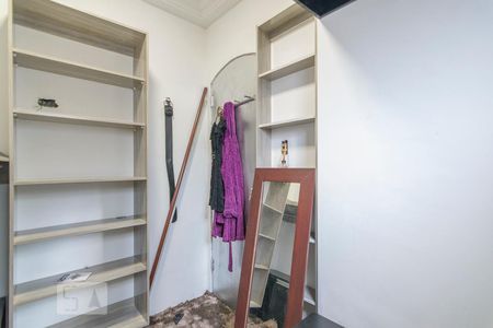 Closet de casa à venda com 3 quartos, 250m² em Jardim Alvorada, Santo André