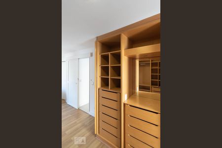 Apartamento para alugar com 90m², 2 quartos e 1 vagaSuíte 