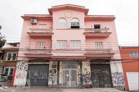 Apartamento para alugar com 96m², 2 quartos e sem vaga Apartamento para alugar com 96m², 2 quartos e sem vagaFachada