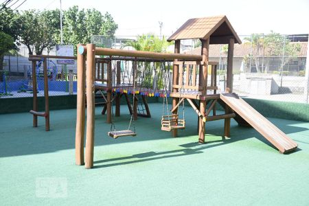 Apartamento à venda com 55m², 2 quartos e 1 vagaÁrea Comum - Playground