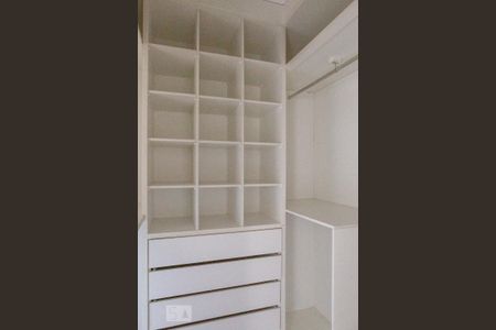 Apartamento para alugar com 170m², 3 quartos e 2 vagasCloset 1 da Suíte 1