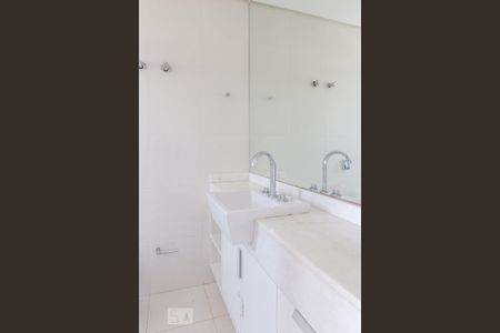 Apartamento para alugar com 170m², 3 quartos e 2 vagasBanheiro da Suíte 2